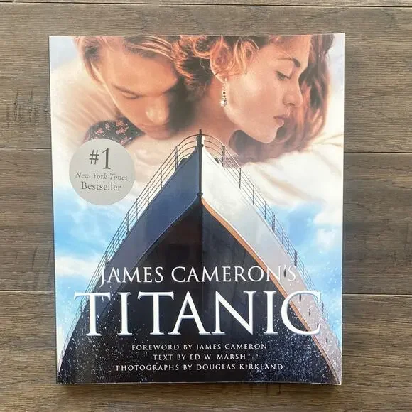 James Cameron's Titanic Book Paperback Cinematic Photography - Picture 1 of 2